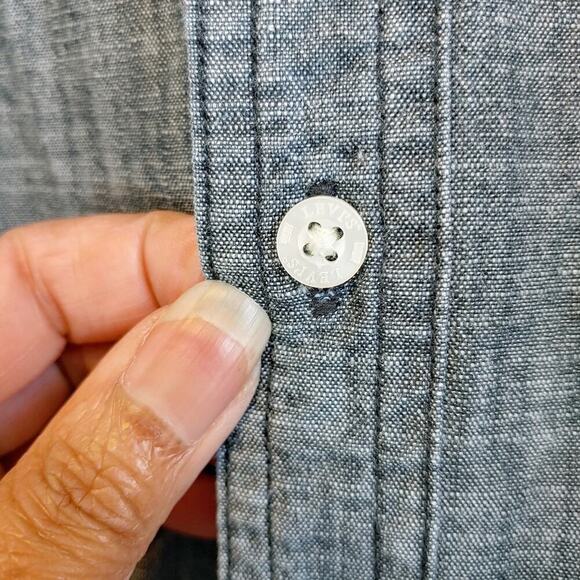 Levi's Men's Modern Fit Long Sleeve Button Up Shirt Sz XL - Picture 8 of 13